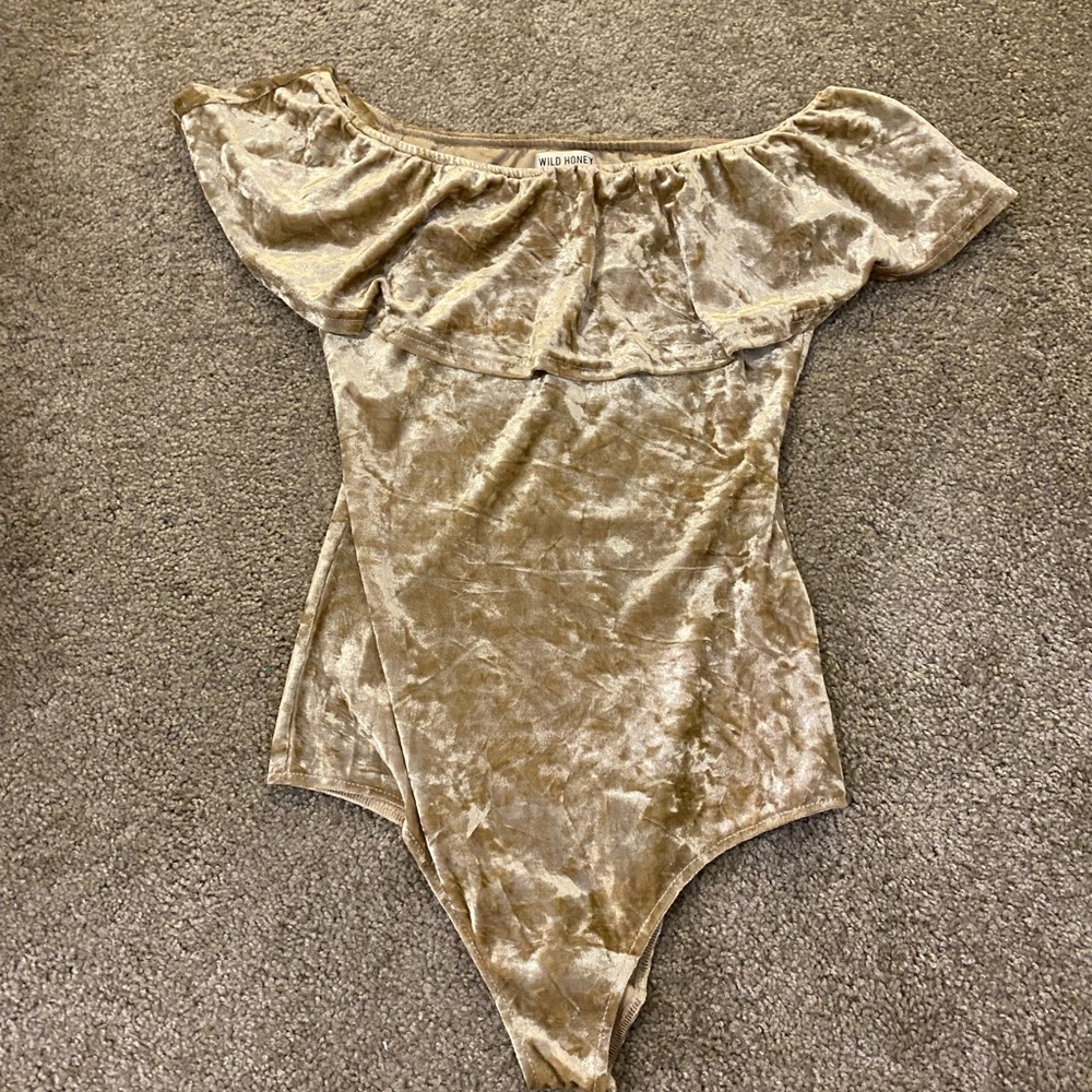 Metallic gold velvet off the shoulder bodysuit